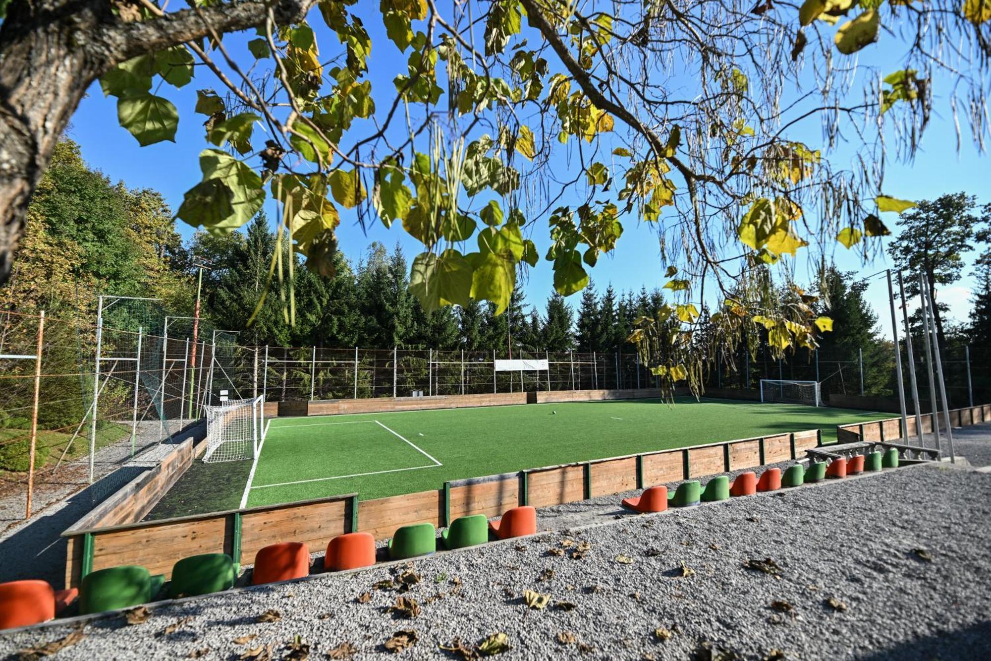 Pocitniska Hisa Parkfield Dragovan Метліка Екстер'єр фото